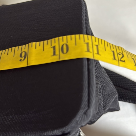 Baggallini Black Classic Travel Backpack Bag Pockets Zippers - Picture 15 of 15